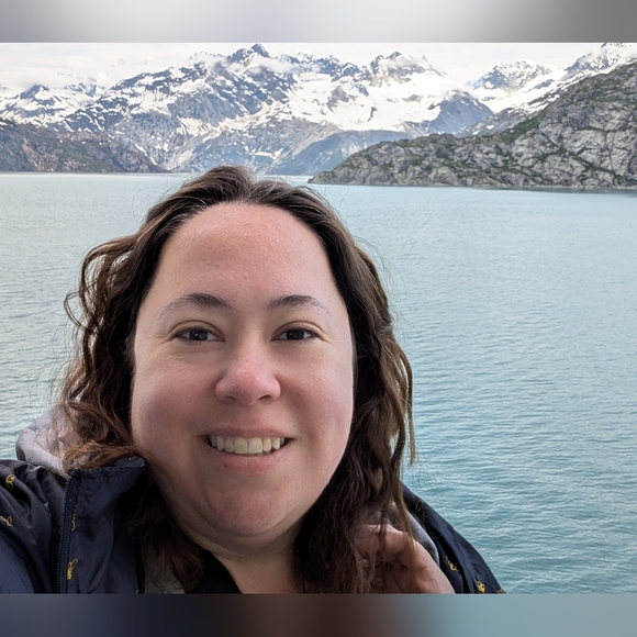 Hey, I'm Aeryn. - Picture 5 of 5